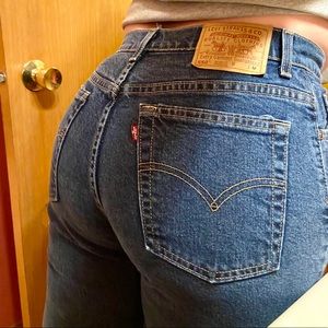 🍑 Vintage Levi’s Red Tag 550 High Rise Mom Jean